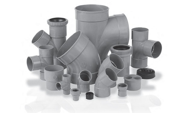 Réparation fuite intérieure apparente sur canalisation d'évacuation